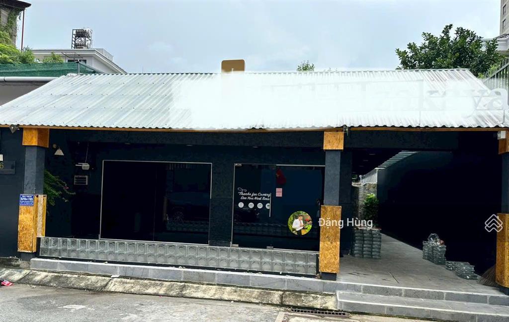 Mặt bằng dễ kinh doanh cạnh nassim, thảo điền, quận 2 (dt 9x15m). giá thuê 65tr/th