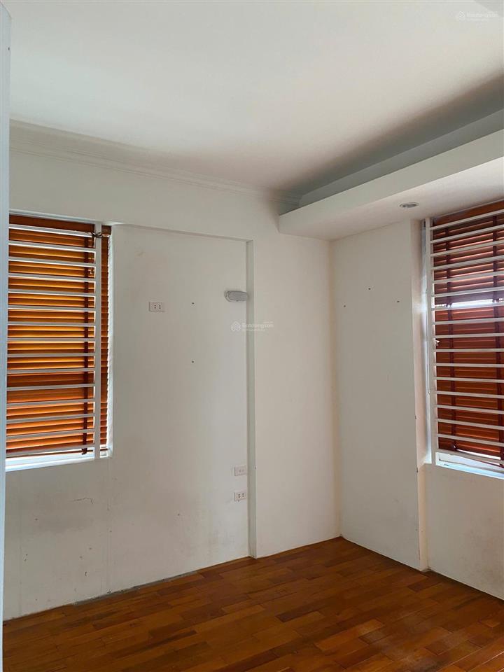 Chính chủ cần bán căn nhà phố thiên hiền 30m2, mt 3.3m, sẵn 5 tầng 1 tum giá tốt đầu tư thắng