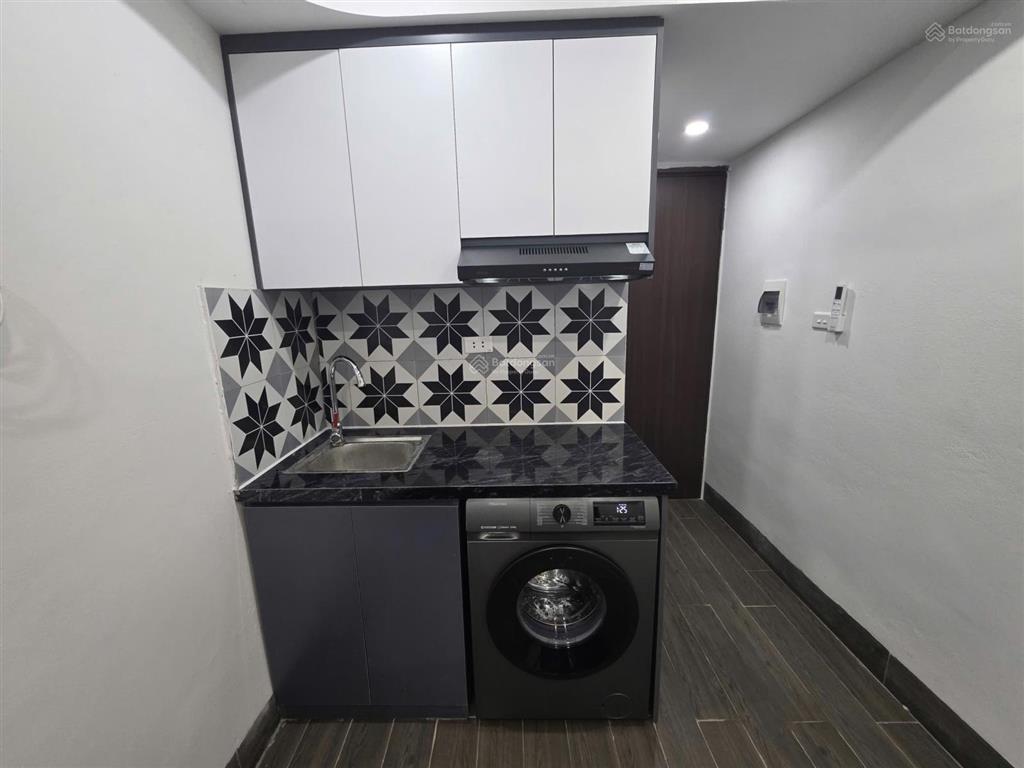 Chính chủ bán tòa căn hộ từ hoàng 76m2 7 tầng 22 phòng khép kín thoáng vĩnh viễn giá 20.9ty