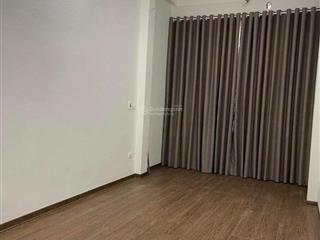 Cho thuê nha trung kính,35m2, mt 3.5m, nhà 4 tầng khá đẹp giá 14tr/th làm vp bán onl...0989 031 ***