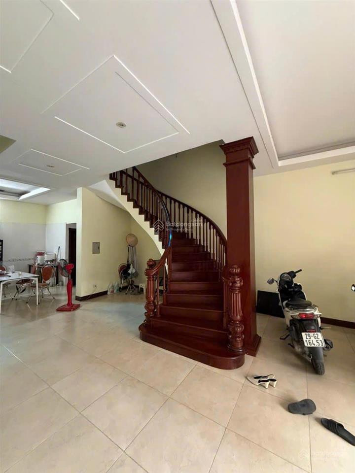 Chính chủ cho thuê nhà ngõ 80 trung kính, yên hòa,cầu giấy, hà nội 85m2,5 tầng ngõ oto đỗ cửa