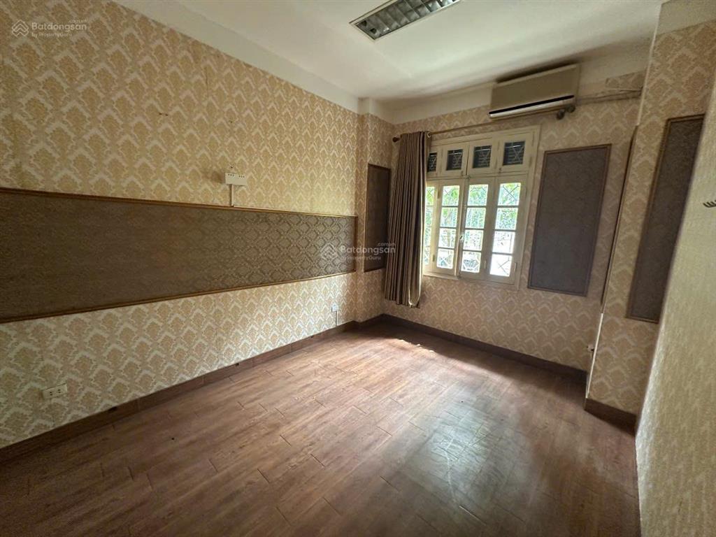 Cho thuê nhà nguyên căn, nhà riêng tại phố pháo đài láng,50m2, mt4m,sẵn 4 tầng giá chỉ 20tr/tháng