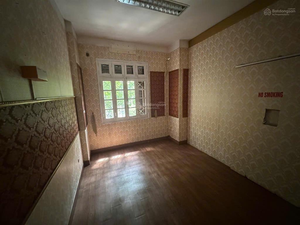 Cho thuê nhà nguyên căn, nhà riêng tại phố pháo đài láng,50m2, mt4m,sẵn 4 tầng giá chỉ 20tr/tháng
