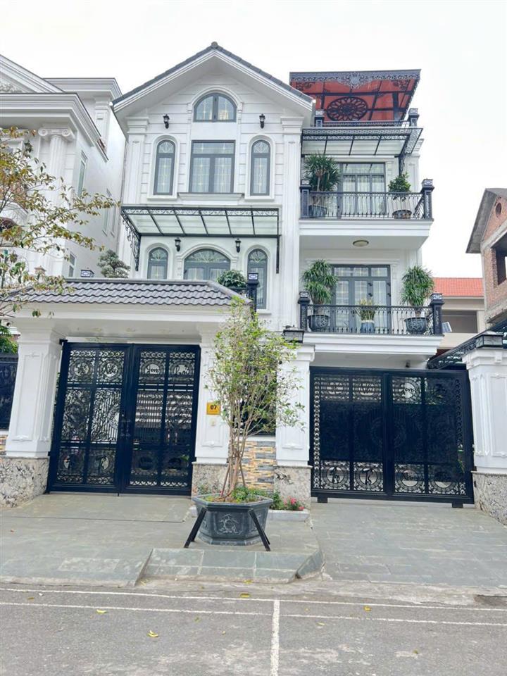 Chính chủ cho thuê biệt thự lưu hữu phước, nam từ liêm 200m2, mt 10m, 4 tầng nhà đẹp giá 40tr/th