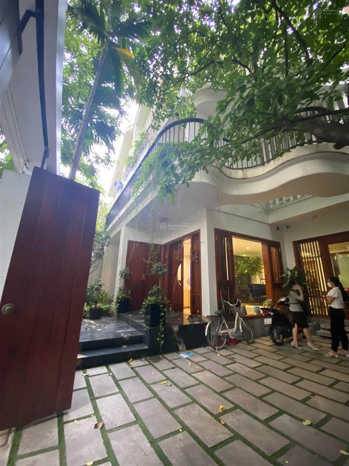 Cho thuê biệt thự 40tr/tháng vimeco nguyễn chánh 200m2, xd 110m2, 4 tầng đẹp sẵn sàng sử dụng