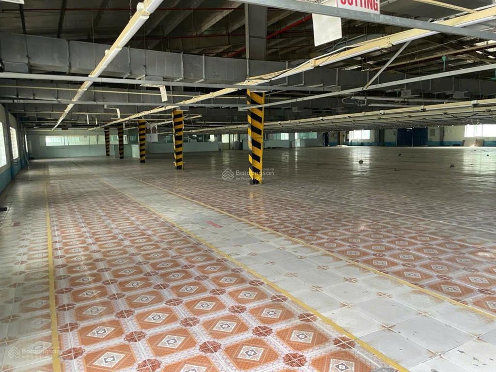 Cho thuê nhà xưởng tại bạch sam, mỹ hào, hưng yên 5000m2, pccc tự động, giá rẻ 78n/m2 0989 031 ***