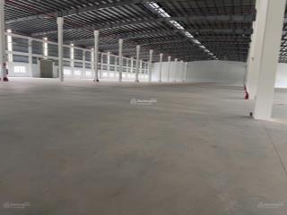 Cho thuê kho 1000m2 vị trí chiến lược ngay nguyễn văn cừ kết nối 4 hướng giá chưa đến 100k/m2