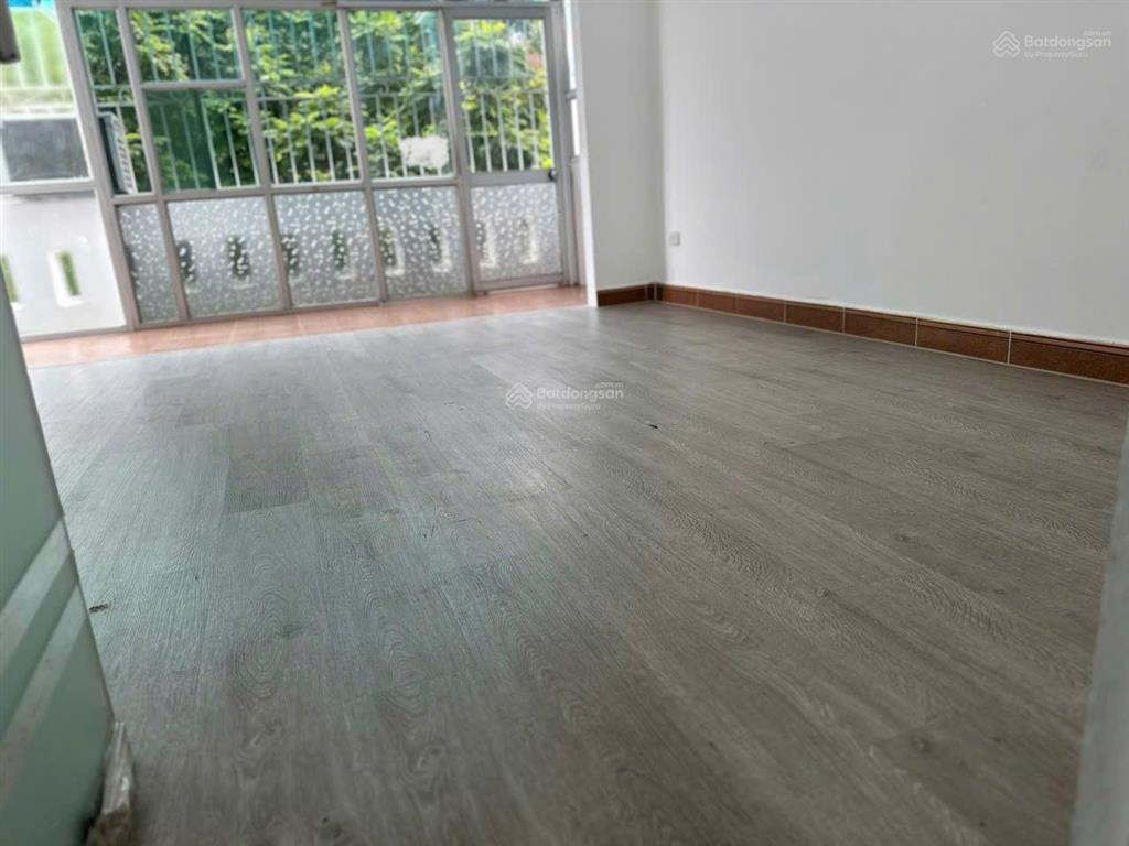 Chính chủ cần cho thuê nhà ngõ 125 trung kính,phường trung hòa 50m2,4 tầng vị trí đẹp giá 15tr/th
