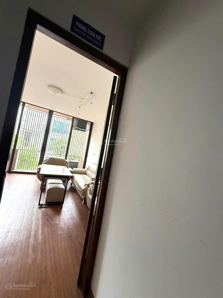 Cho thuê nhà kđt trung văn vinaconex 3, đường tố hữu, dt 100m², nhà 5 tầng đẹp, nhà thô giá 12tr/th