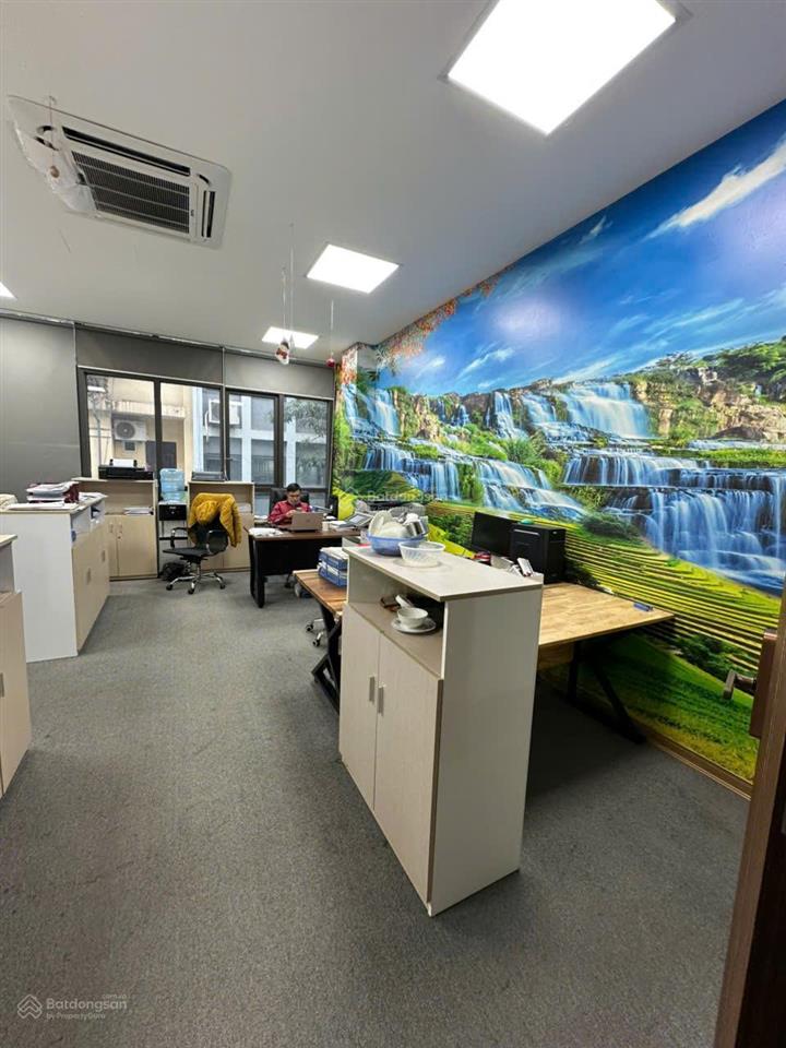 Cho thuê nhà trung kính,yên hòa 100m2,mt 6m nhà gồm 4tầng 1 tum siêu đẹp giá hợp lý 0989 031 ***