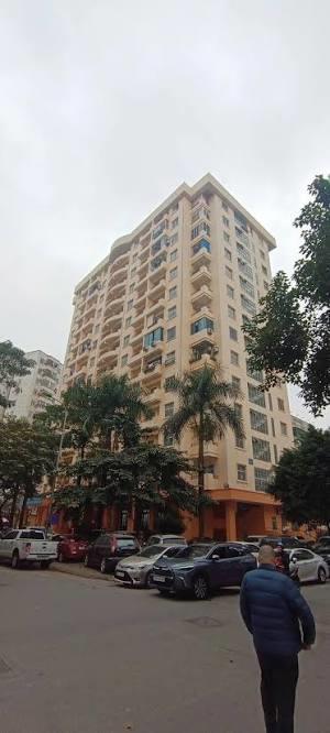 Bán nhanh căn chung cư no6 trần qúy kiên, 56m2 2 ngủ nhà nguyên bản giá 68tr/m2 có tl 0989 031 ***