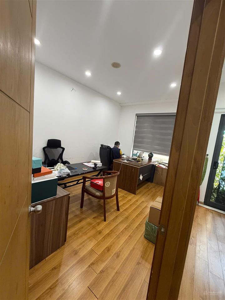 Cho thuê căn hộ chung cư golden west số 2 lê văn thiêm 100m2 3n đồ cơ bản 13 triệu/tháng
