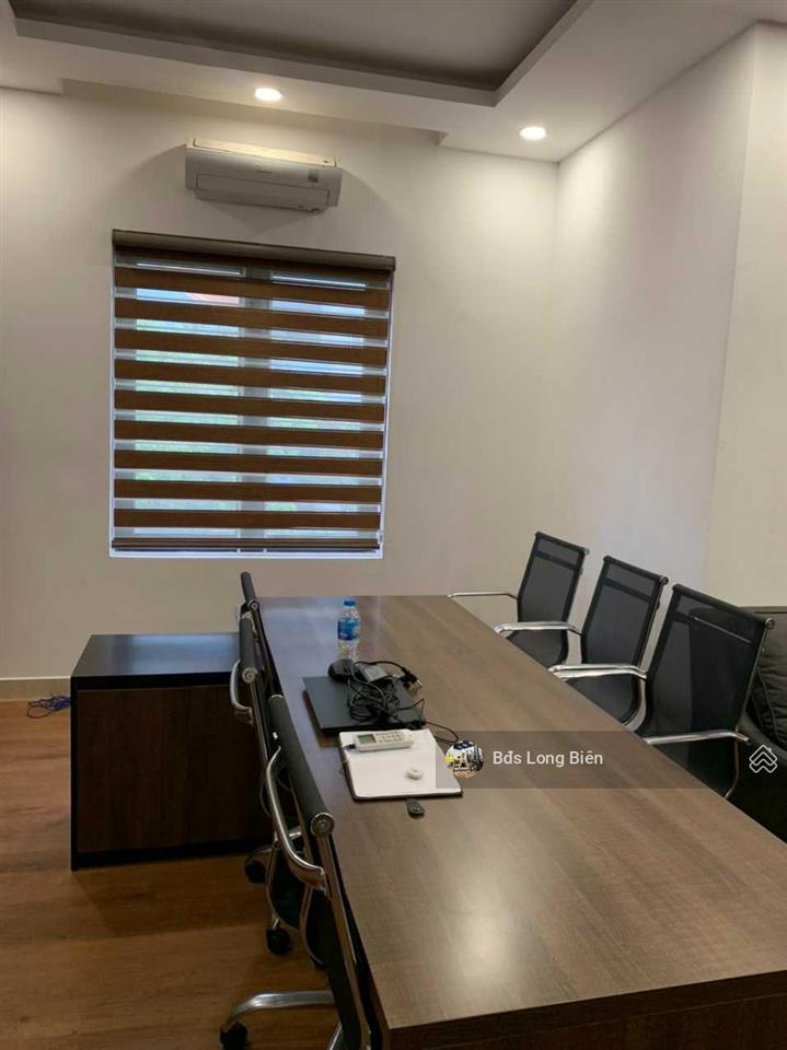Cho thuê gấp biệt thự kđt dịch vọng, cầu giấy, hn, 200m2, xd 130m2, 4t nhà đẹp làm vp giá 60tr/th