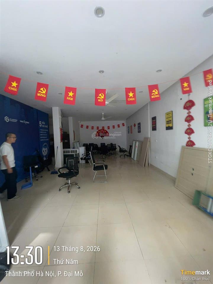 Cho thuê biệt thự đường tố hữu, trung văn 150m2, 4t 1 tầng hầm để xe giá 35tr/tháng.  0989 031 ***