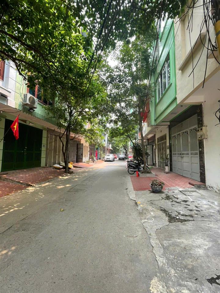 Cho thuê nhà trung kính đôi 50m2, mt 4m, 4 tầng đường ô tô vỉa hè làm văn phòng 0989 031 ***
