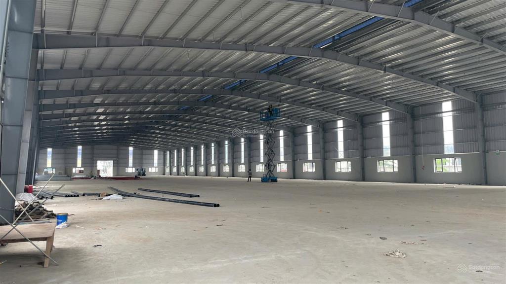 Cho thuê kho xưởng 4300m2 khu cn tân quang, văn lâm, hưng yên kho đẹp tiêu chuẩn bàn giao luôn