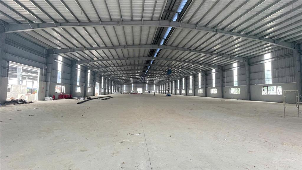 Cho thuê kho xưởng 4300m2 khu cn tân quang, văn lâm, hưng yên kho đẹp tiêu chuẩn bàn giao luôn