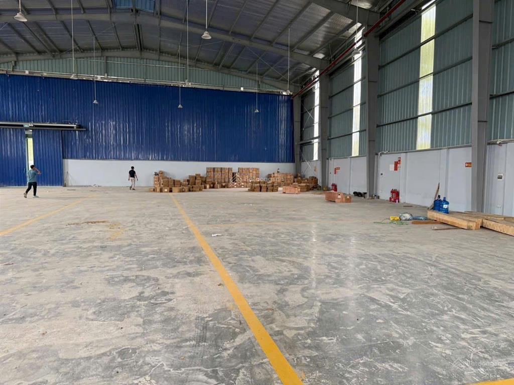 Cho thuê kho xưởng thôn quảng phúc, xã yên bài 2000m2, khung zamil pccc đầy đủ đẹp giá rẻ
