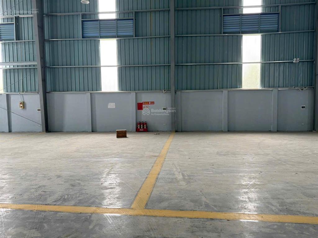 Cho thuê kho xưởng thôn quảng phúc, xã yên bài 2000m2, khung zamil pccc đầy đủ đẹp giá rẻ