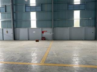 Cho thuê kho xưởng thôn quảng phúc, xã yên bài 2000m2, khung zamil pccc đầy đủ đẹp giá rẻ
