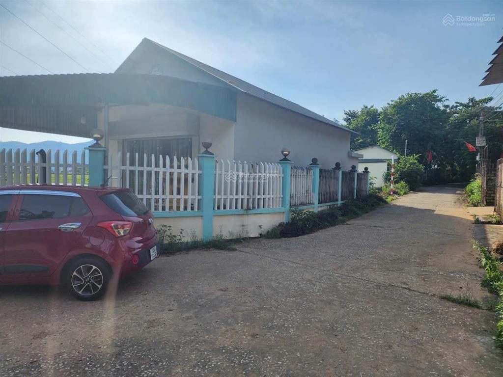Bán đất tặng nhà, chỉ việc xách bình vôi về ở tại khánh chúc, ba vì dt 408m²  0979 534 ***