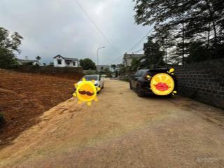 Chủ cắt bán 400m trục chính thôn luồng yên trung thạch thất .kinh doanh buôn bán tốt  0979 534 ***