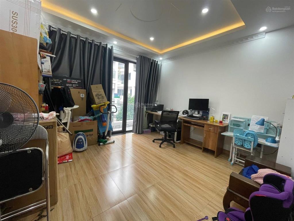 Nhà him lam hùng vương đường 10m chỉ 4,3 tỷ