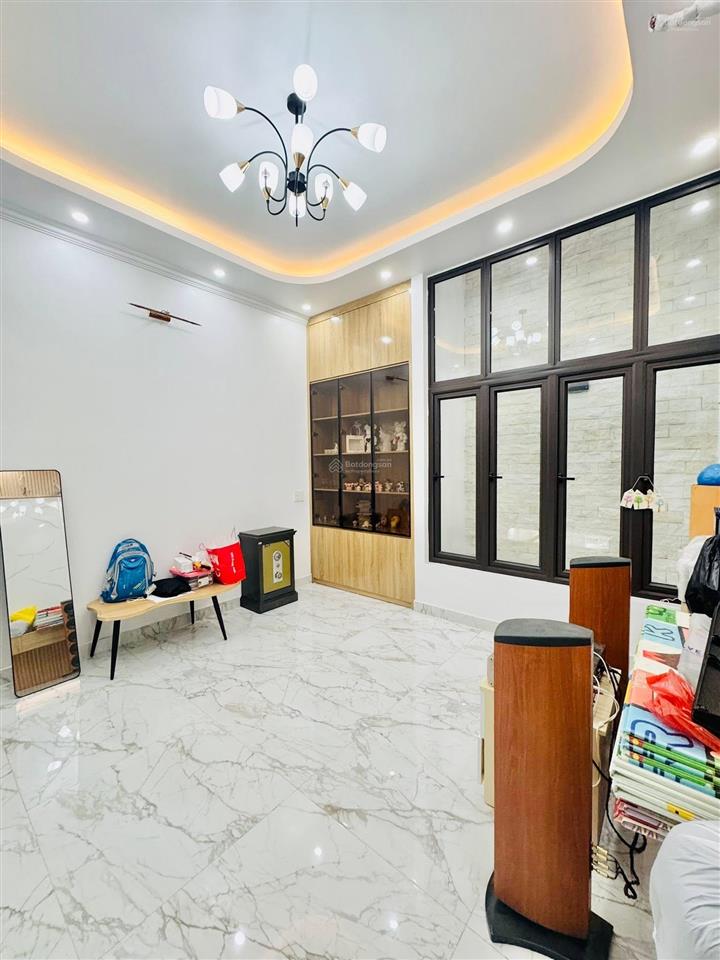 Nhà 4 tầng khu tđc vinhomes riverside đường 11m chỉ 5,2 tỷ