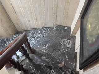 Nhà 3 tầng nguyễn hồng quân 3 bước chân ra chợ hòa bình chỉ 2,5 tỷ