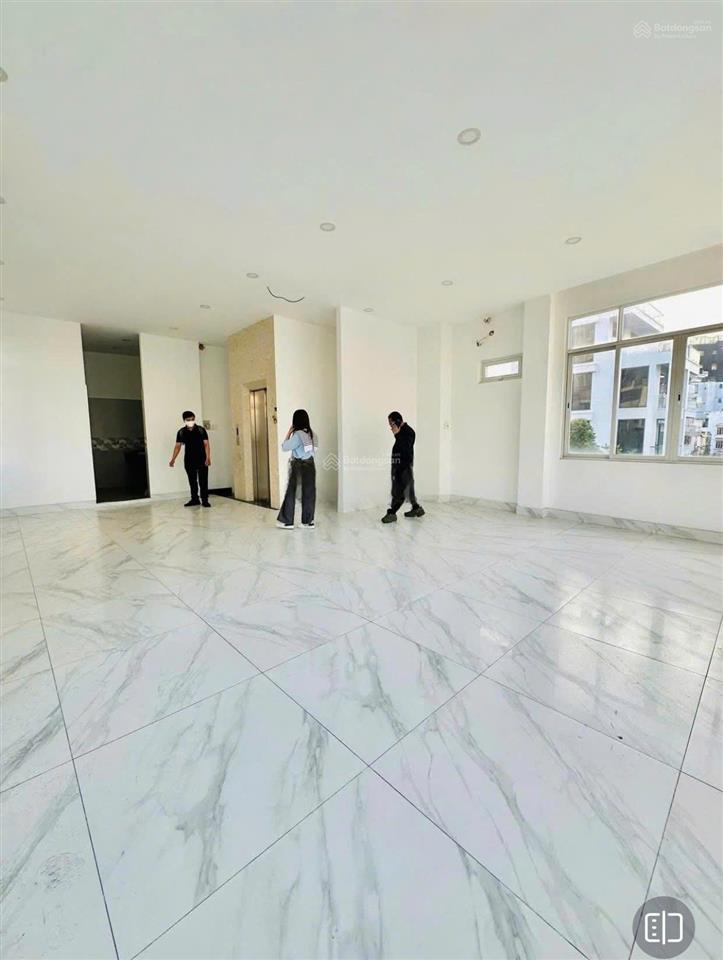 Siêu phẩm nhà đẹp  15d hồ văn huê,p9, q.phú nhuận, 5x20, dtsd 400m2