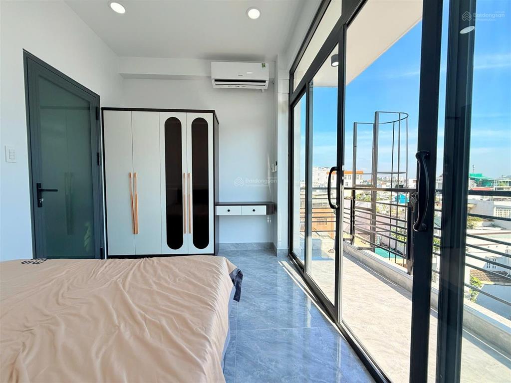 Cho thuê cc mini 1pn balcony 50m2 hầm xethang máy ngay chợ tân định gần công viên lê thị riêng