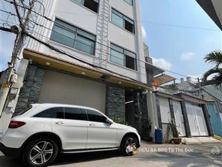 Tòa nhà 4 tầng có tháng máy .ngang 8m đang cho thuê 60tr /1th giá bán 13.6 tỷ sổ hồng riêng.