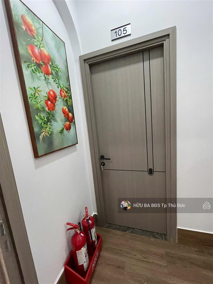 Tòa nhà căn hộ dịch vụ 16 phòng 4 tầng có thang máy ngang 8m đang thu nhập 60tr /1th