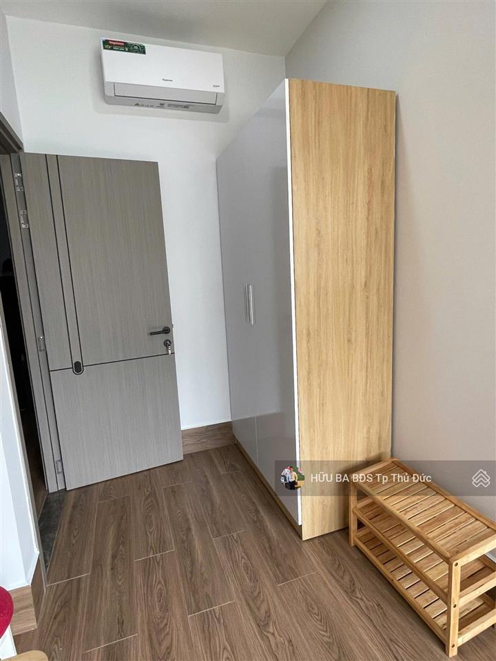 Tòa nhà căn hộ dịch vụ 16 phòng 4 tầng có thang máy ngang 8m đang thu nhập 60tr /1th