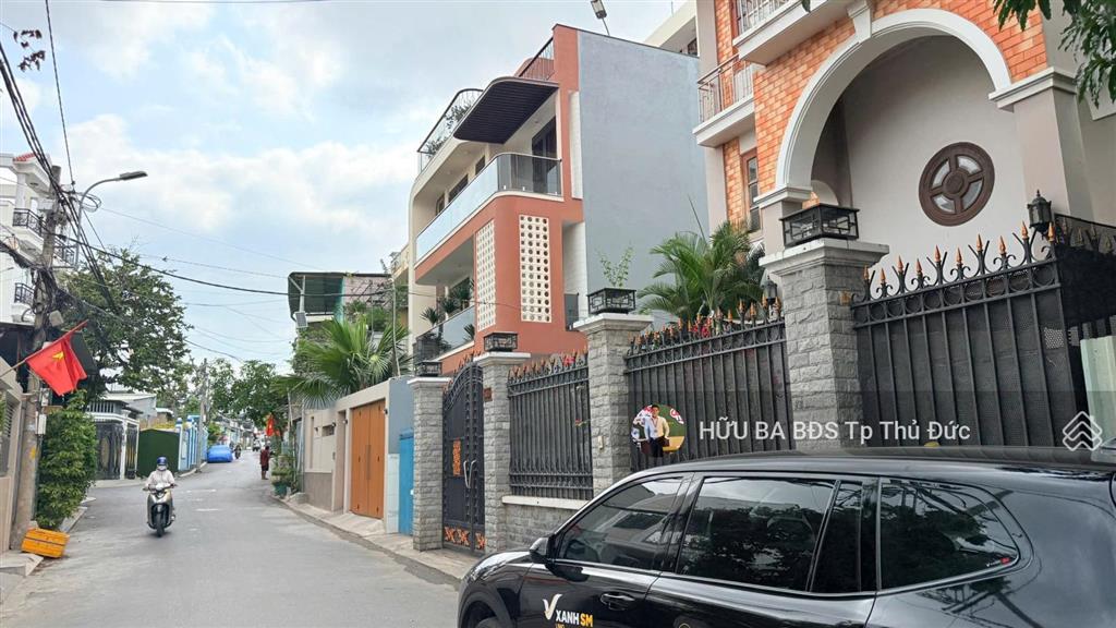 Hót hót .!!!!.7 tỷ dt.91.3m2.
bán lô đất mặt hẻm 1/ đặng văn bi phường thủ đức.
dt.5.6m x 18m2 .
