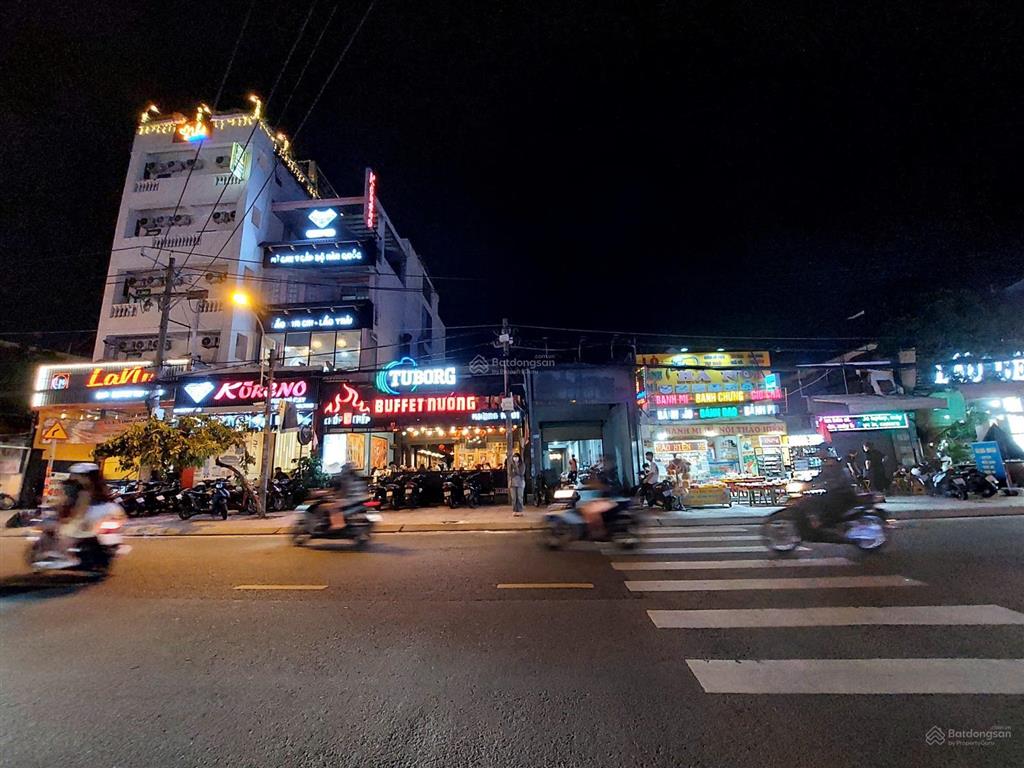 Chủ cần bán gấp mt kinh doanh hoàng diệu 2, dt 110 m2 nhà đang cho thuê 35 tr/1th. sổ riêng