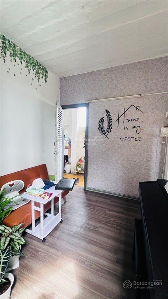 Căn hộ 1 phòng ngủ, tầng 8, ngay trung tâm quận 1, dtsd 35m2, chỉ 3 tỷ 2 (thương lượng)