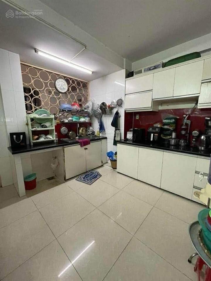 Nhà 5 tầng, 2 mặt tiền kinh doanh, 122m2 chỉ 17 tỷ 5