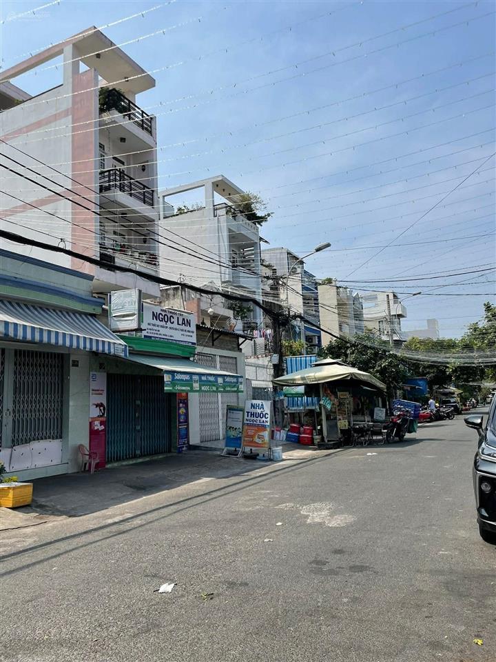 Nhà 5 tầng, 2 mặt tiền kinh doanh, 122m2 chỉ 17 tỷ 5