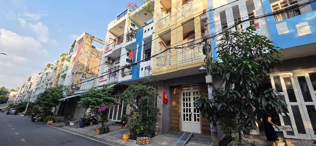 Nhà 4 tầng, mặt tiền khu dân cư bình phú, 48m2 chỉ 7 tỷ99