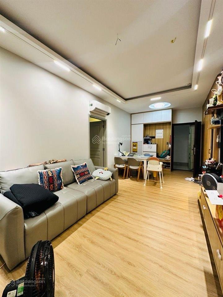 Căn hộ 70m2, 2 phòng ngủ, cc lotus garden, tân phú, chỉ 4 tỷ 3