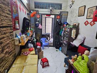 Chỉ 1 tỷ 99  nhà 2 tầng  18m2 ngay bà hom, quận 6, gần vòng xoay phú lâm