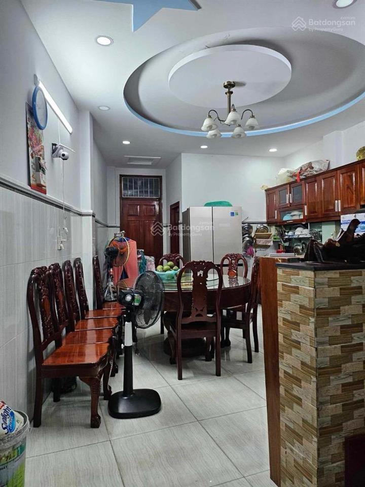 Bán gấp nhà 4 tầng, 79m2, gần cầu hậu giang, quận 6, chỉ 7 tỷ 3