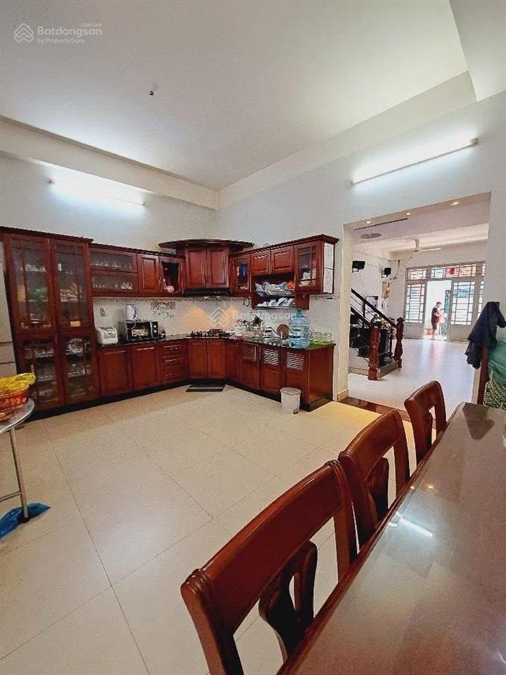 Quận 6  92m2, ngang lớn 6.5m, 4 tầng ở ngay chỉ 11 tỷ 8