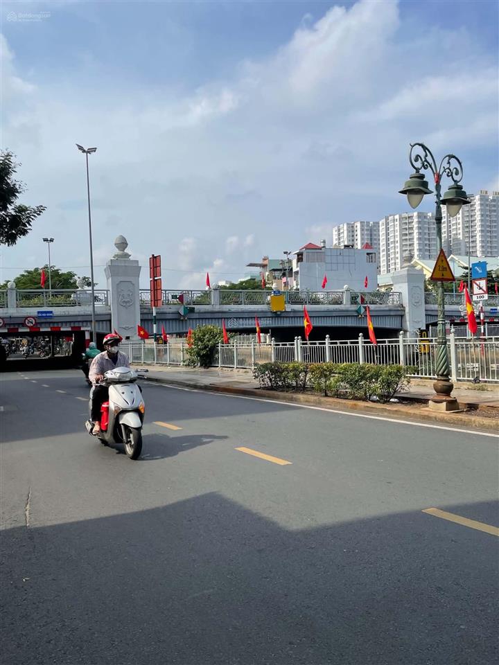 Quận 6  92m2, ngang lớn 6.5m, 4 tầng ở ngay chỉ 11 tỷ 8