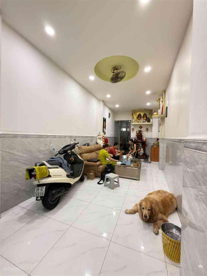 60m2, 4 tầng ở ngay, sát mặt tiền minh phụng, quận 6