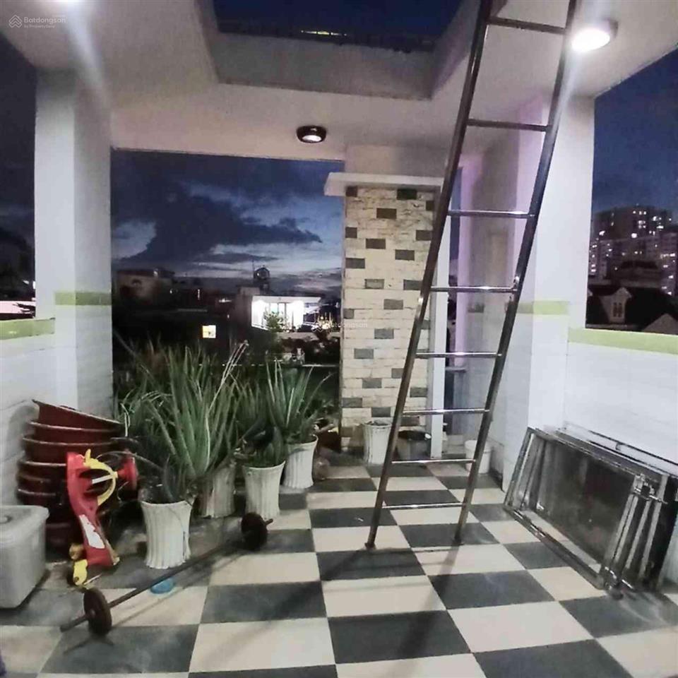 Nhà mặt tiền, 5 tầng, 81m², ngay metro bình phú, quận 6