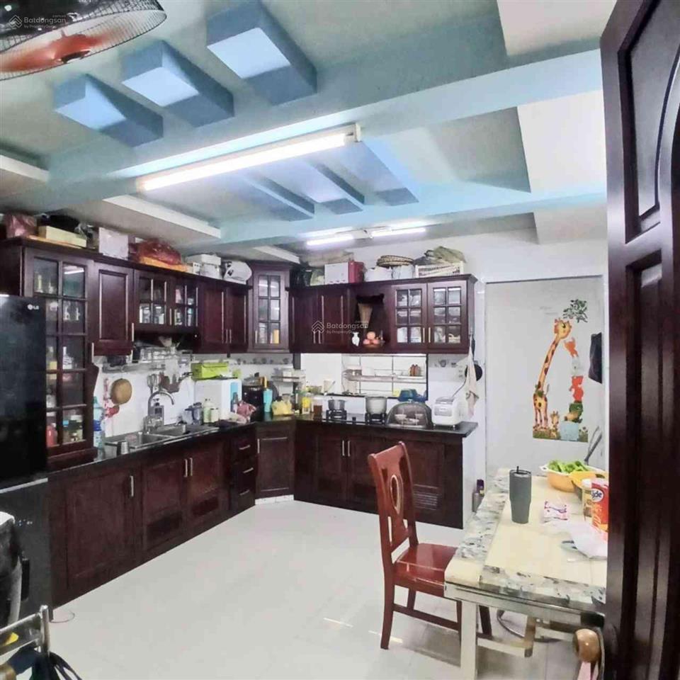 Nhà mặt tiền, 5 tầng, 81m², ngay metro bình phú, quận 6