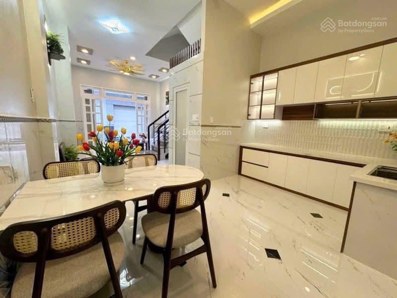 Nhà 4 tầng mới đẹp, hẻm xe tải mai xuân thưởng, quận 6, gần bx chợ lớn