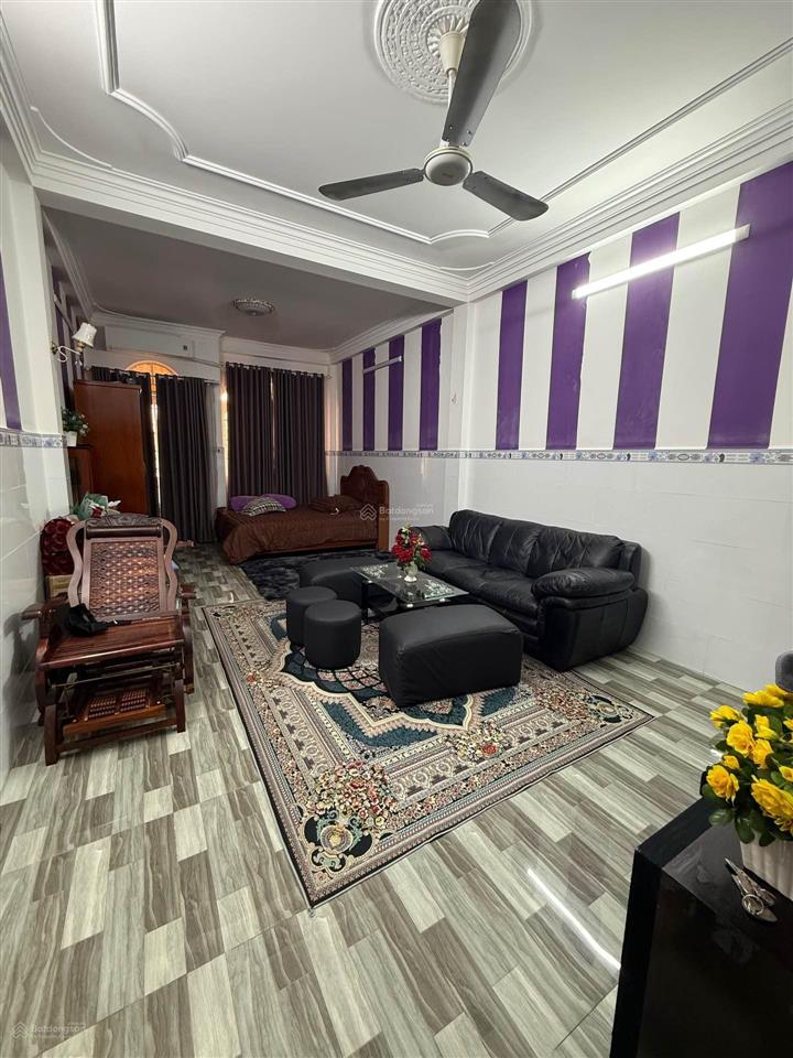 Nhà mặt tiền, mới đẹp, 72m2, 4 tầng, ngay lý chiêu hoàng, quận 6